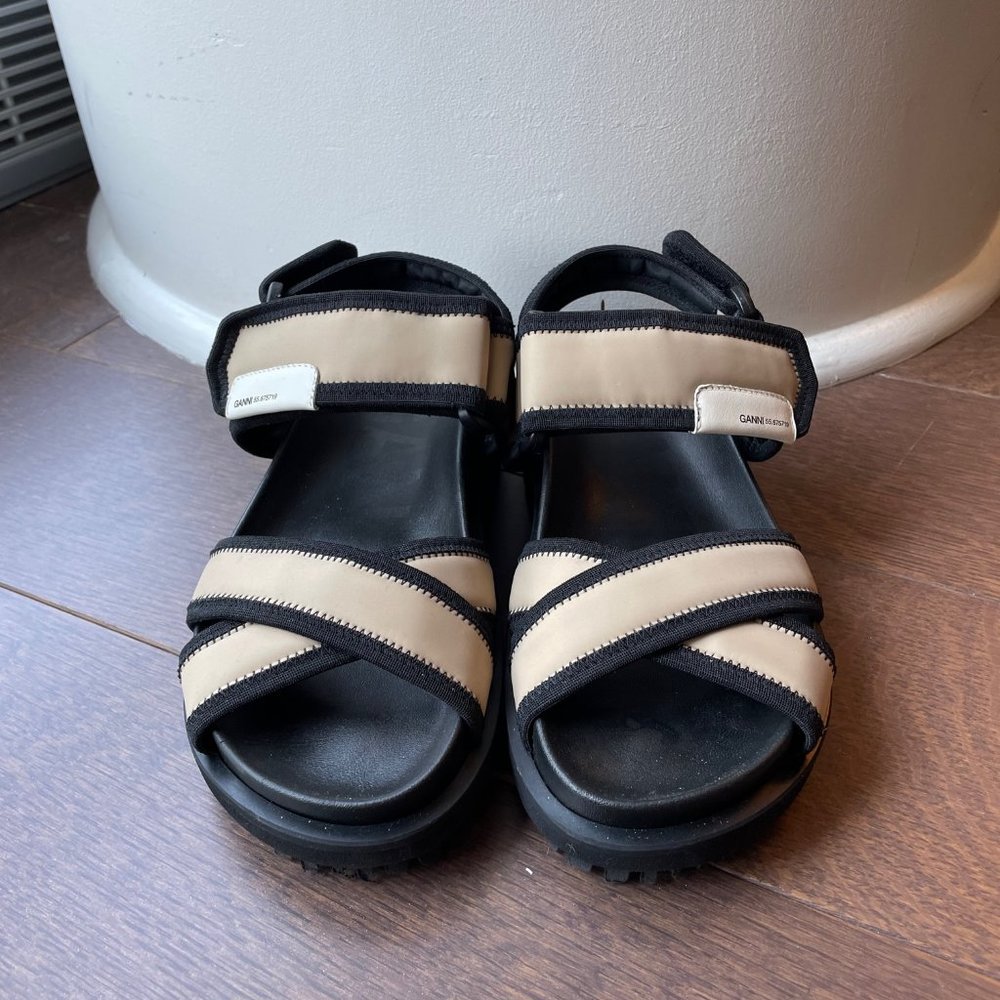 Ganni Velcro Platform Sandals/Dad Sandals in Nude/Black - Size 6 (EU 36)